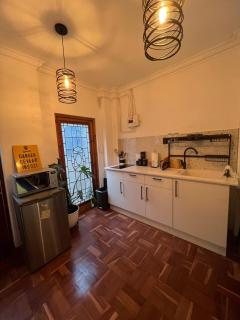 Solar Powered City Cottage - The Orchard on 2nd - Melville, Johannesburg - 5