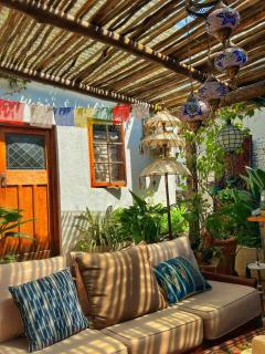 Solar Powered City Cottage - The Orchard on 2nd - Melville, Johannesburg - 4
