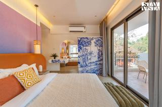 StayVista at Mirabelle - Pool & BBQ - 4