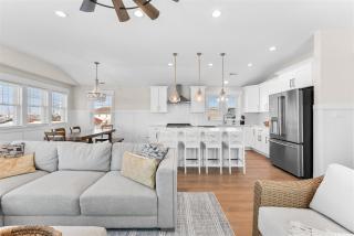 921 Asbury Ave, Unit C - 8