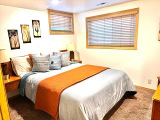 Unwind at a Charming Downtown Coeur d Alene Oasis - 6