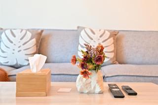 Stylish Escape with Balcony, Canal and Burj Khalifa Views Near Dubai Mall - 1