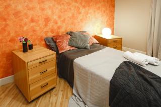 Families & Groups 4 Bedrooms 6 Guests - 6