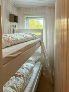 Cabin With Views Over Straumsundet - 1