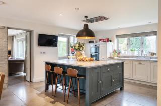 Luxury Countryside Retreat with Pool Surrey Hills Escape - Pass the Keys - 8