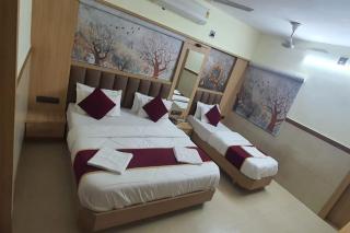Hotel Shreenidhi Dwarka - 1