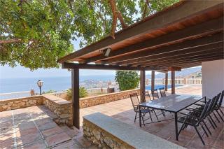Villa with Private Pool & Sea Views in Almuñecar - 1