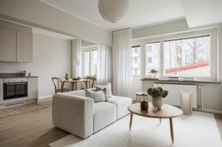 Stylish, newly renovated one-bedroom apartment in the city center - 0