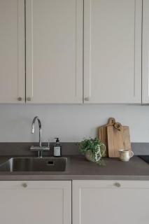 Stylish, newly renovated one-bedroom apartment in the city center - 9