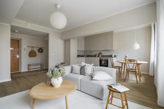 Stylish, newly renovated one-bedroom apartment in the city center - 2