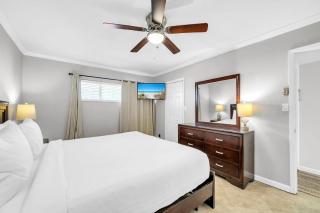 Holiday Surf and Racquet Unit 622 - 8