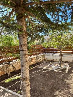 Elegant Garden Apartment in Quiet Halandri - 0