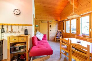 Cozy Chalet Apartment in the Heart of Lenk - 9