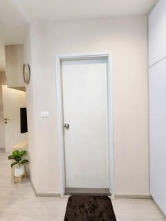 Homely Condo Minimal Style Near BTS Silom line - 4