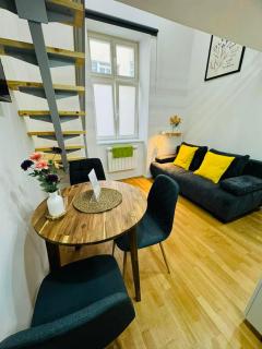 HOMELY I Central studio I ELEVATOR I SELF CHECK-IN - 9