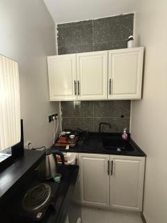 استديو مودرن انيق واسع Modern cozy studio - 2