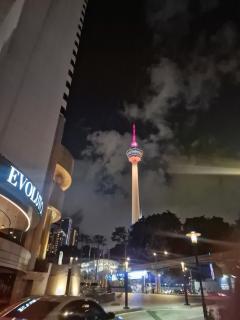 Summer suites klcc by Amna - 3