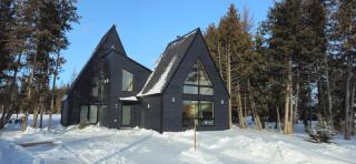 Entire cottage with sauna, hot tub and wood-burning fireplace - 0