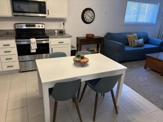 Updated Condo, 1GB Wi-Fi, Netflix, Amazon Prime - 9