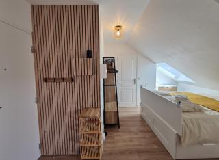 Loft Moderne et Rénové - Idéal Pros & Familles - 1 à 4 pers - Wifi - 5 min de la Gare - 1