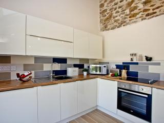 Blackbird Cottage - 2