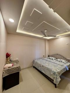 Comfortable Luxury Flat for Business & Family - 3