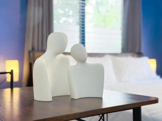 Miami Beach Studio with King Smart TV & Dining Nook - 7