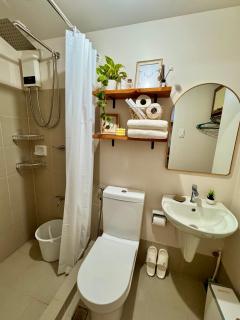 A'more Cosy Stay Near Nuvali at Fullerton Suites - 5