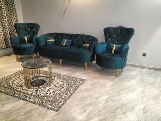 BM guest house in Bahria town Karachi - 1