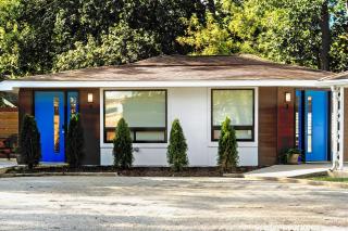 Suite 3 Renovated Dwtn WB Steps to Beach - 9