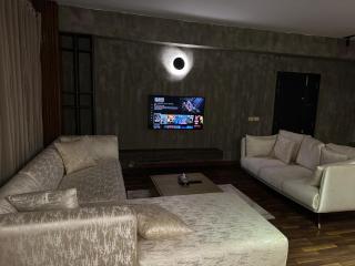 Best 2 Bed Apartment in Gulberg - 4
