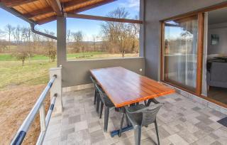 3 Bedroom Awesome Home In Gospic - 4