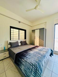 Zenith Luxe Penthouse - 8