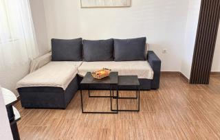 Amazing Apartment In Lukovo Sugarje - 8