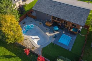 Big Bear Chalet and spa - 0