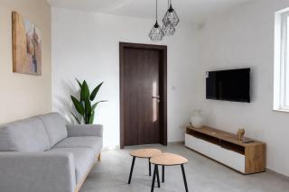 Modern & Bright 2BR - 10 min from Paceville - 0