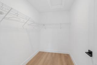 Modern 3BR House, King, 2 Queens, Parking - 3