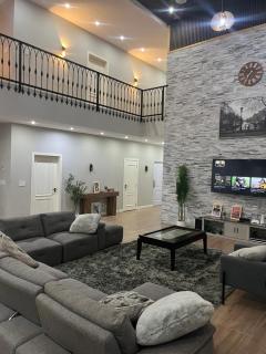 Spacious 3-bedroom apartment - 1