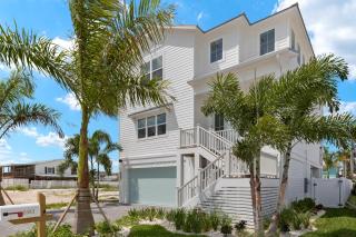 5583 Sun & Salt Retreat- 5BR 4,5BA NEW Pool Home! home - 0