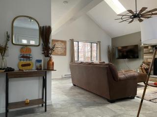 Woodside Haven - Game Room - Central AC - Pet Friendly - 9