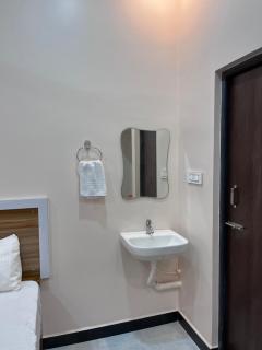 VV Guest House & Rooms - 2
