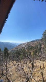 The Himalayan Cottage with Bonfire - Scenic Mountain View With Premium Rooms - 1