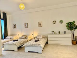 Cosy Apartment near SCS - 6