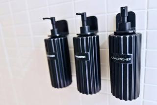 Harbourfront Haven, Ocean Views, Pool & Spa - 2