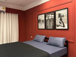 Private Luxury Room in Home, Self Check-in, DHA Phase 9 - 2