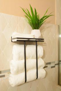 Winter Escape with Seaview and Private Balcony and Fast WiFi - 4