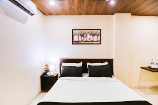 Hotel O Shayla Inn - 9