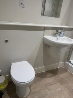 Criterion House 1-Bed Modern Entire Apartment in City Centre - 4