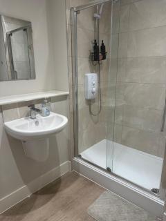 Criterion House 1-Bed Modern Entire Apartment in City Centre - 5