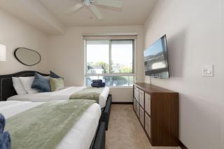 West Hollywood Chic Apartment - 3